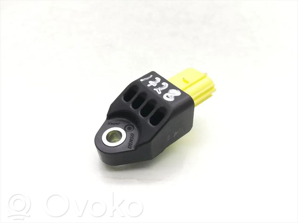 Lexus CT 200H Airbagsensor Crashsensor Drucksensor 