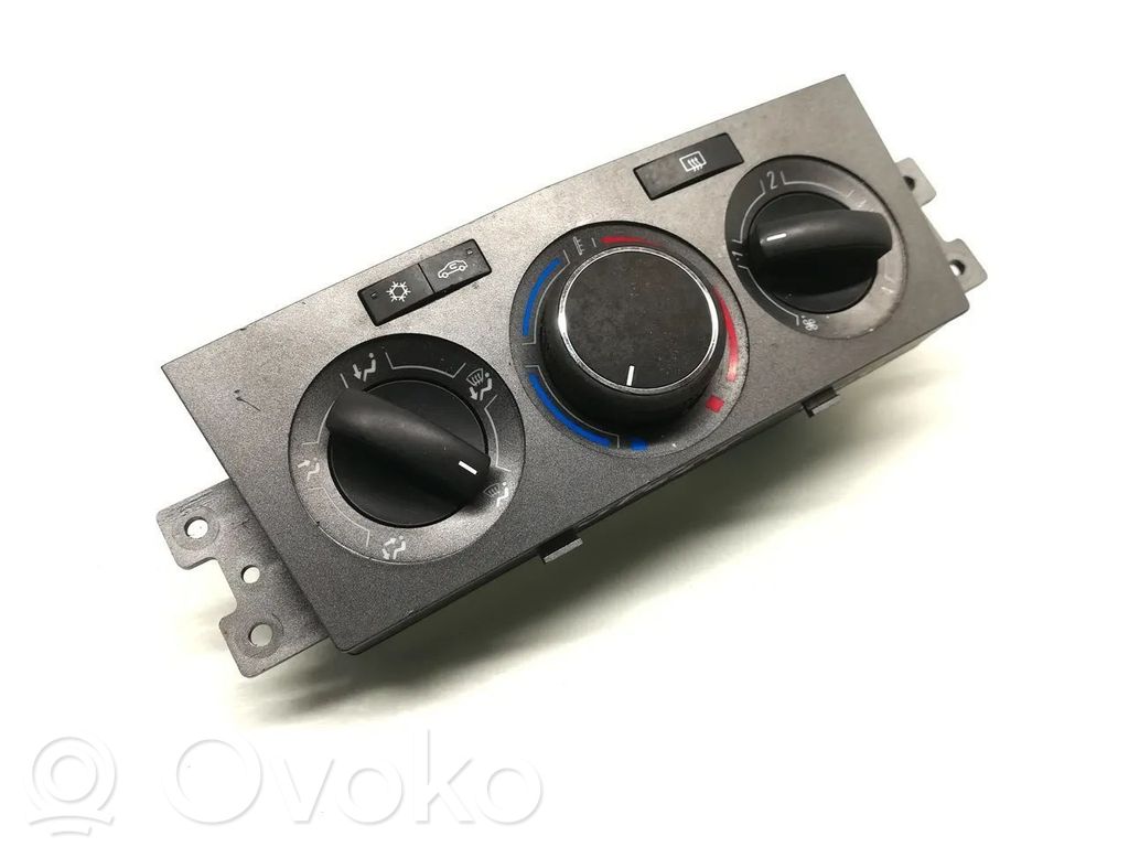 Opel Antara Climate control unit 