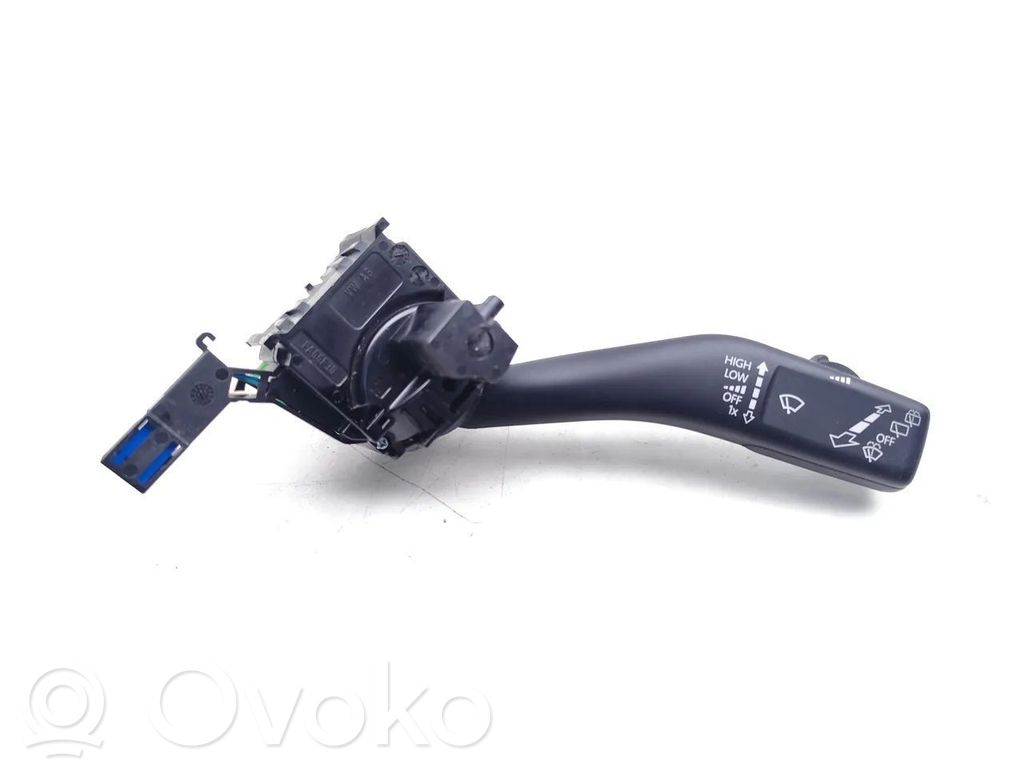 Volkswagen Golf V Wiper control stalk 