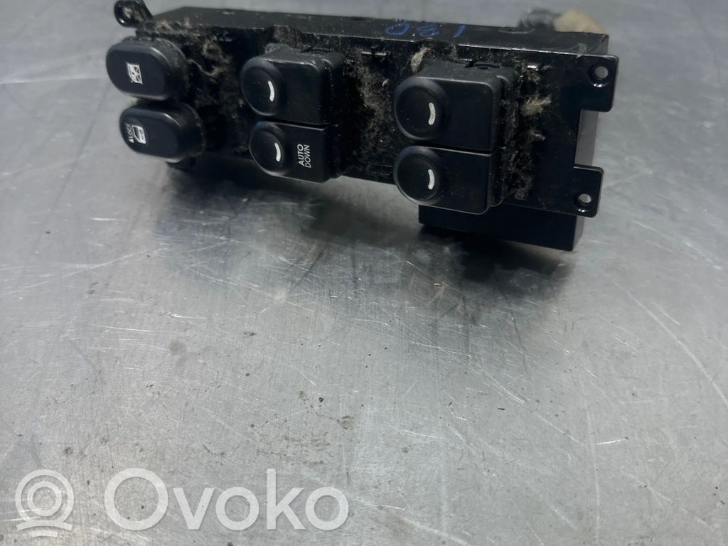 Hyundai i30 Electric window control switch 