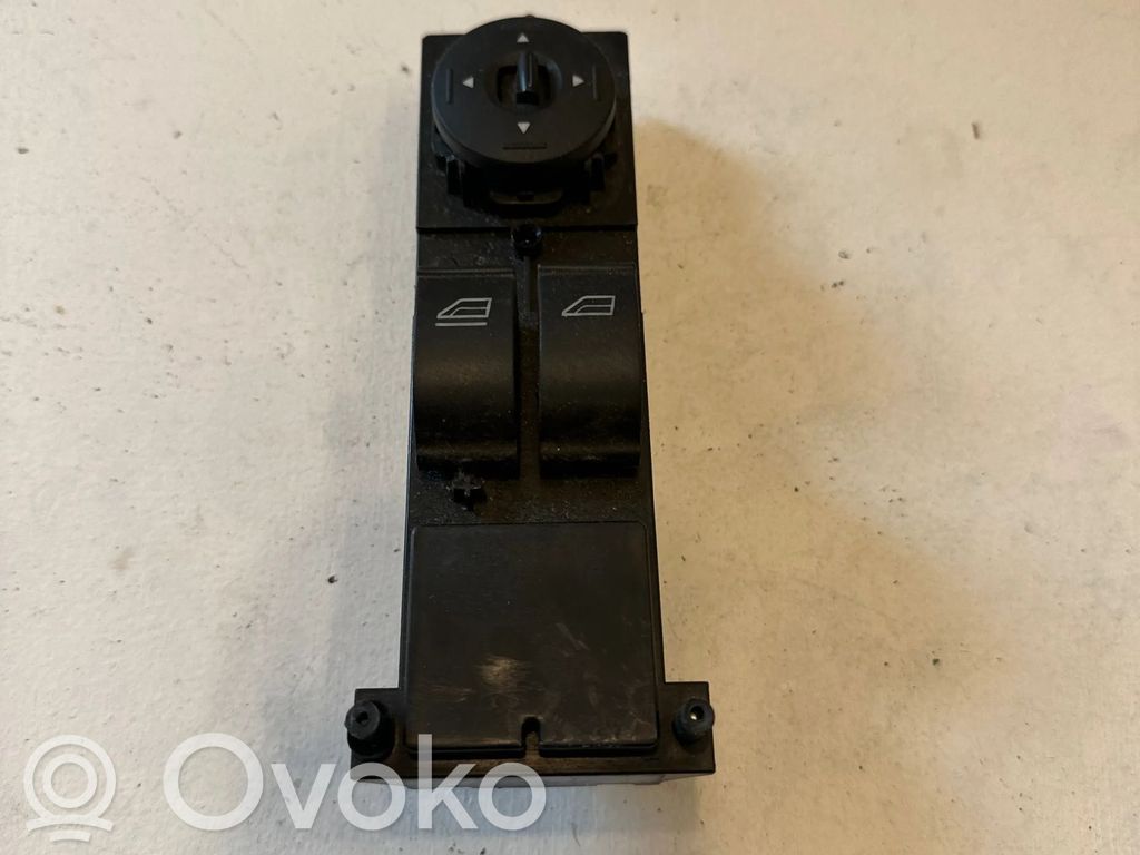 Ford Focus Electric window control switch 