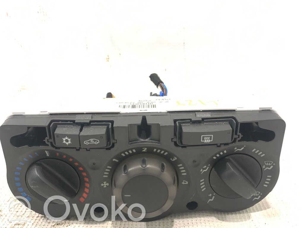 Opel Corsa D Climate control unit 