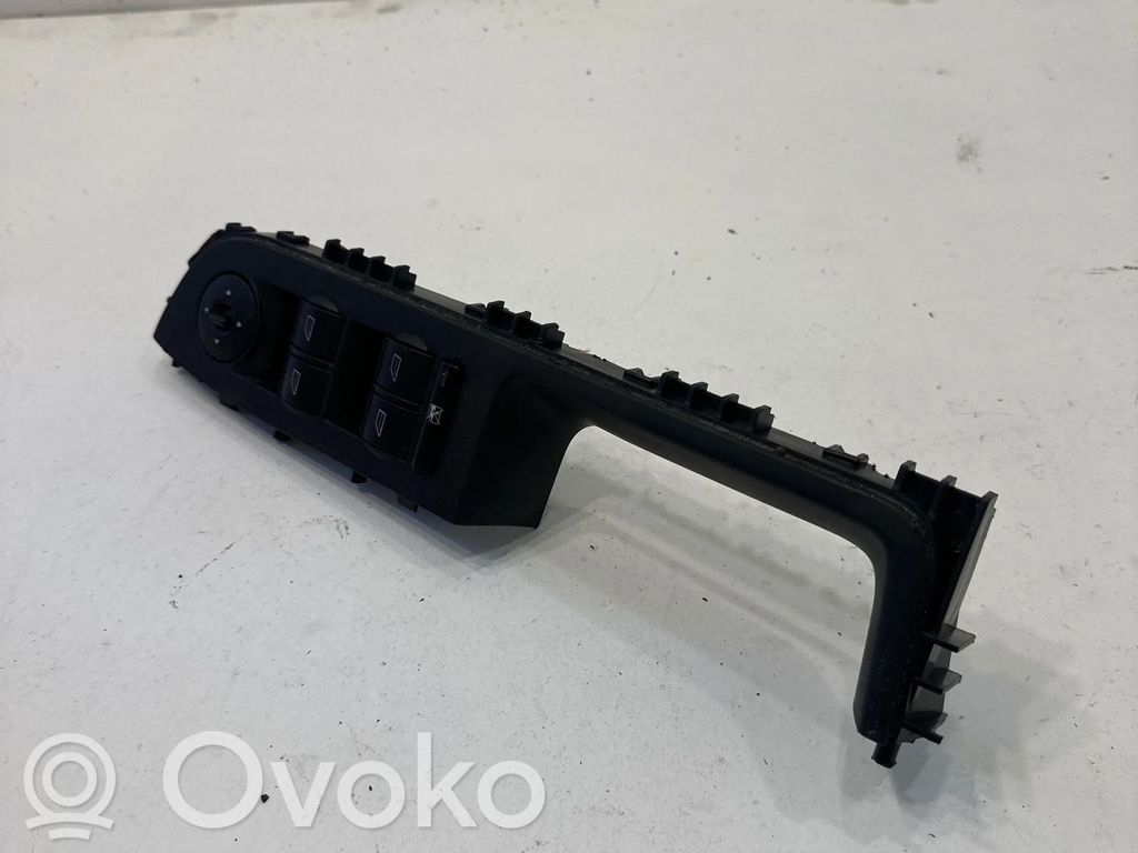 Ford Focus Electric window control switch 