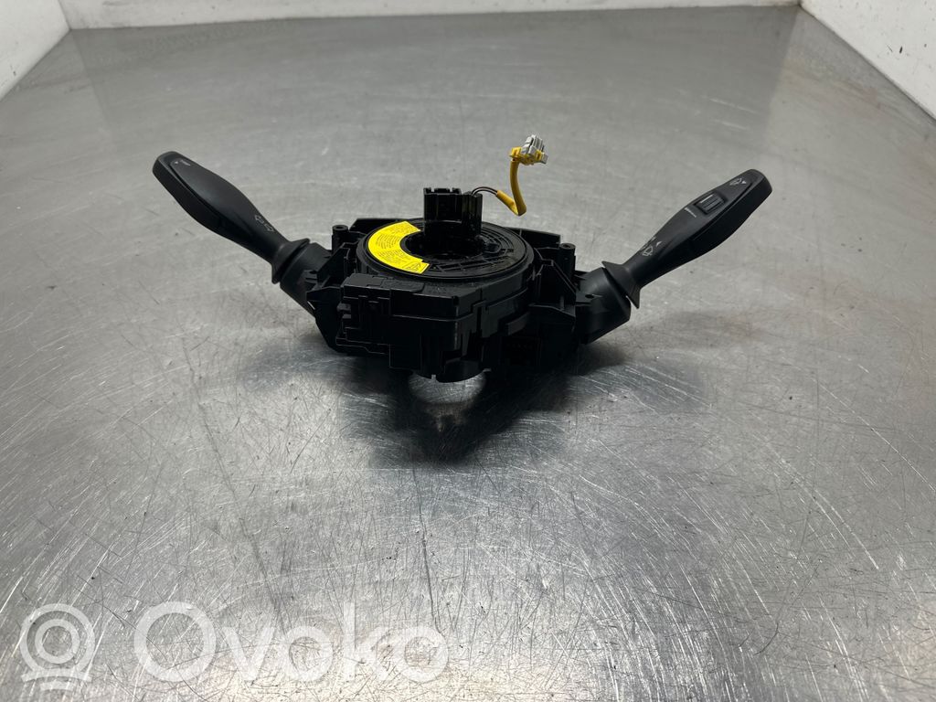 Ford Fiesta Commodo, commande essuie-glace/phare 