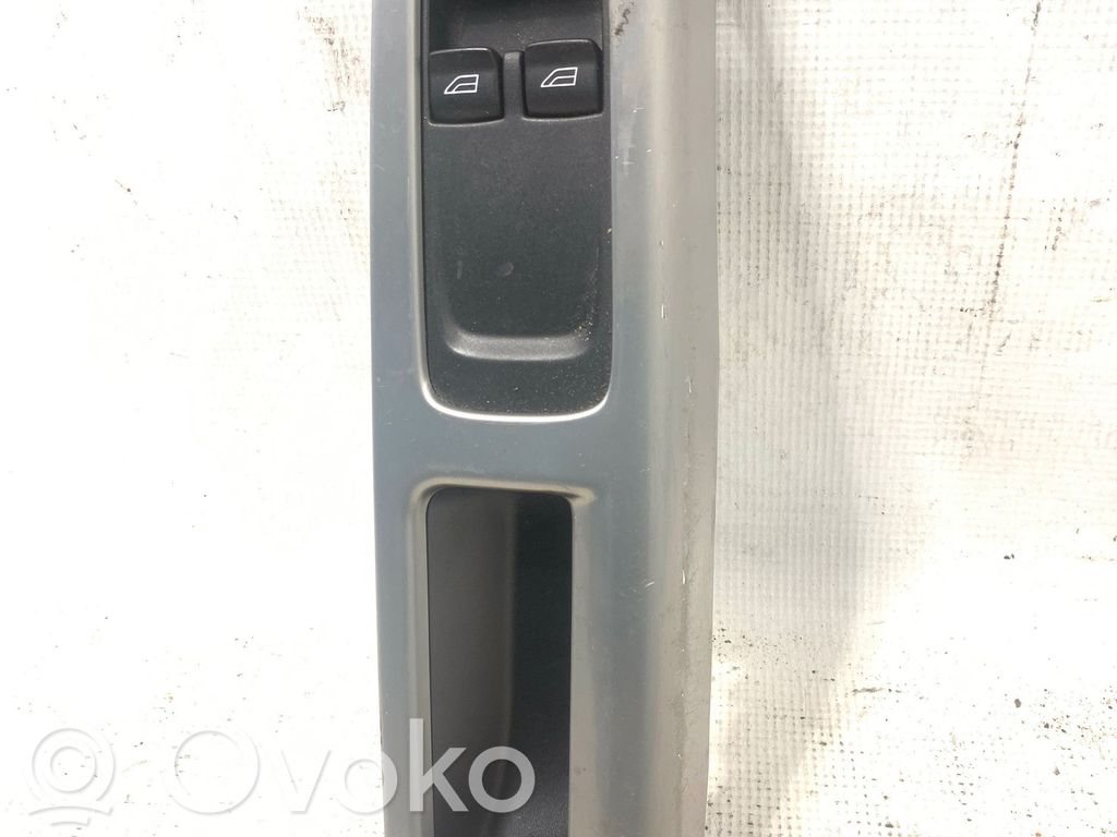 Volvo C30 Electric window control switch 