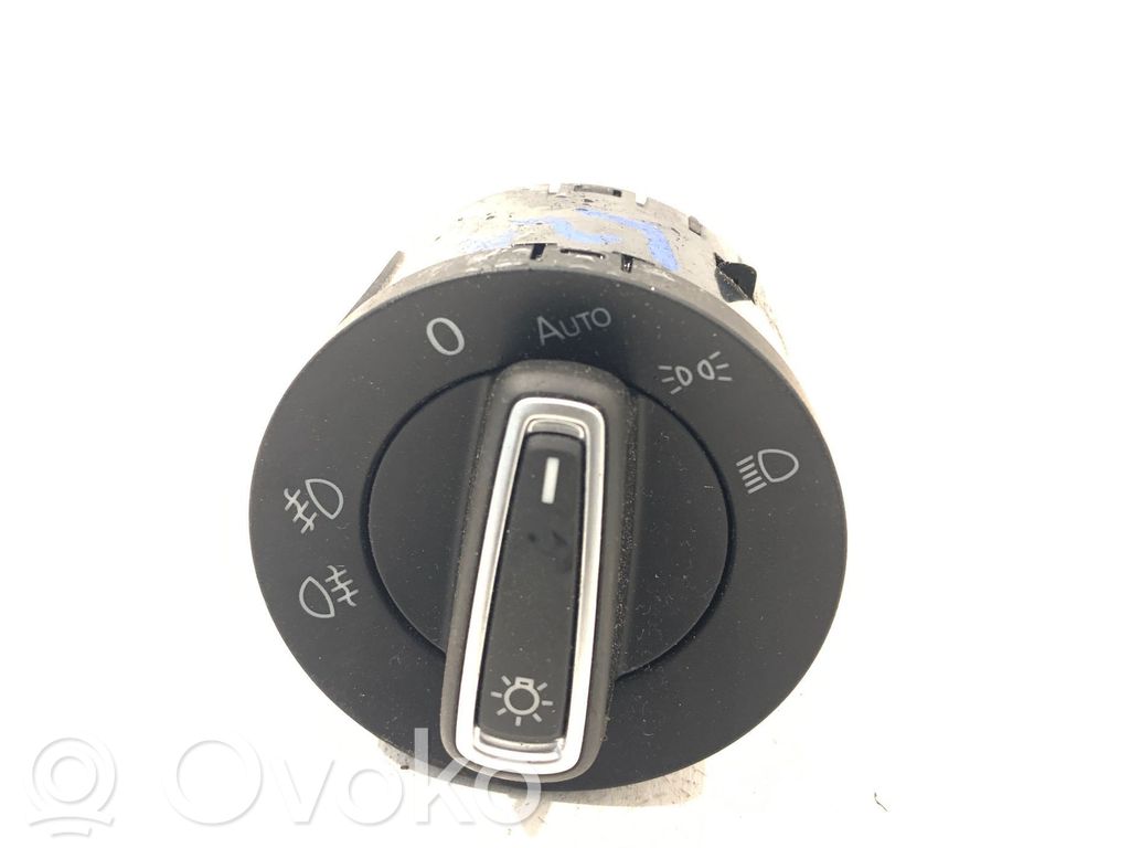 Volkswagen Polo V 6R Light switch 