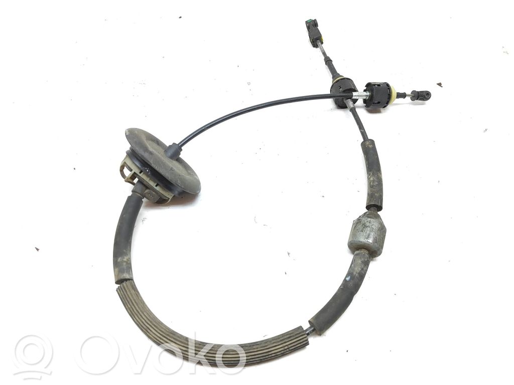 Gear shift cable linkage