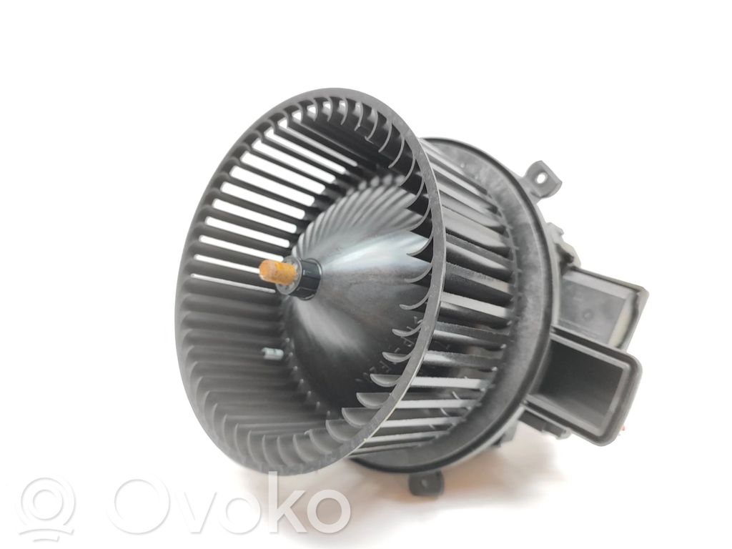 Audi A4 S4 B9 8W Heizungslüfter 