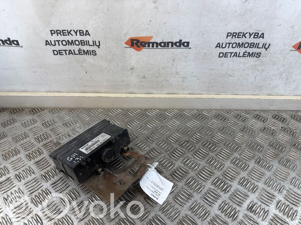 Volkswagen Golf III Engine control unit/module 