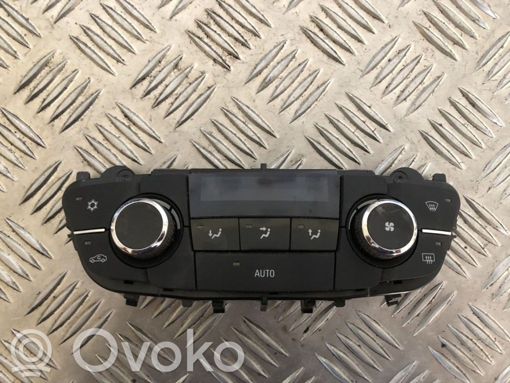 Opel Insignia A Climate control unit 