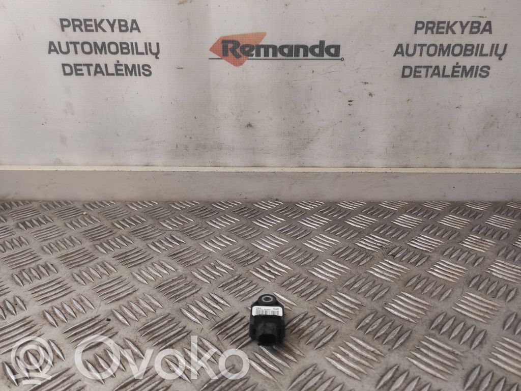 Toyota Avensis T270 Airbagsensor Crashsensor Drucksensor 