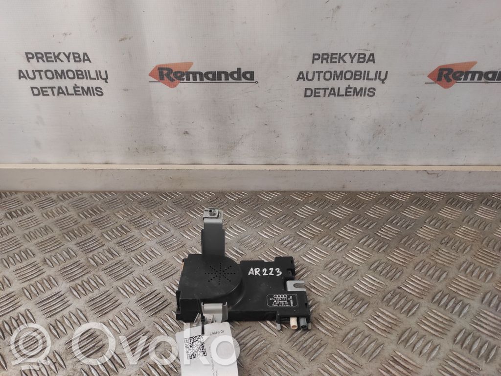 Audi A3 S3 8P Pystyantennivahvistin 