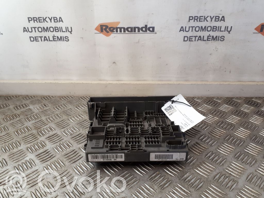 BMW 3 E90 E91 Saugiklių blokas 