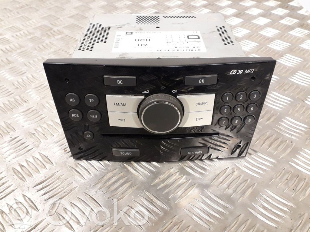 Opel Astra H Radio/CD/DVD/GPS head unit 