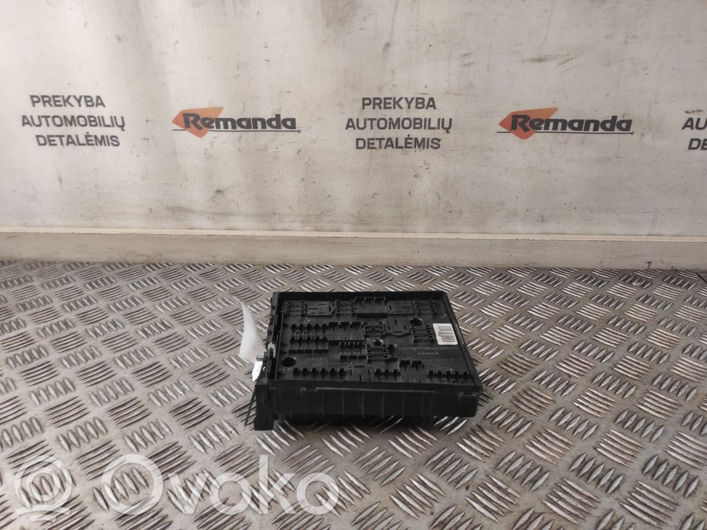 Audi A3 S3 8P Saugiklių blokas 