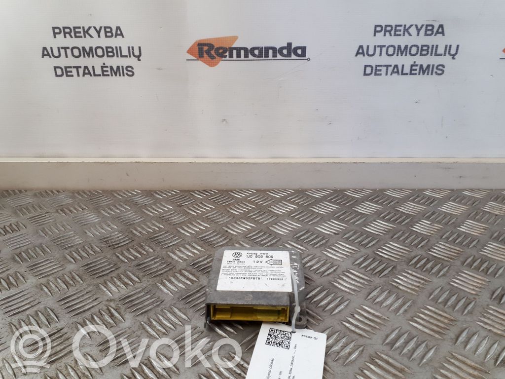 Volkswagen Golf IV Airbag control unit/module 