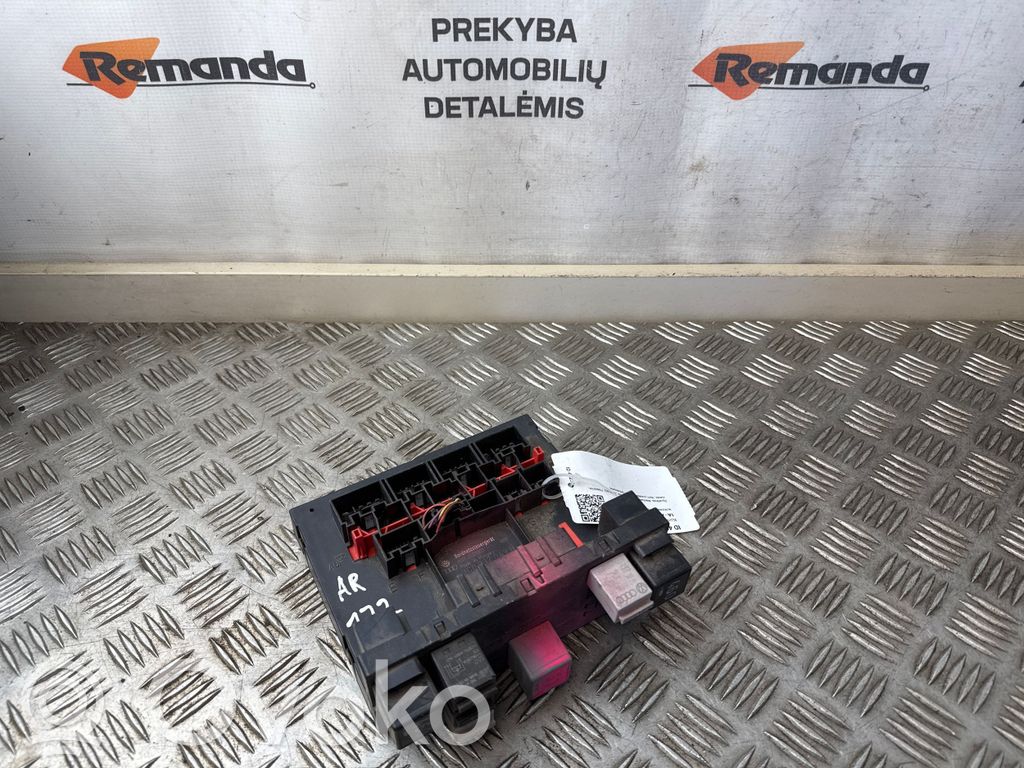 Volkswagen PASSAT B6 Modulo comfort/convenienza 
