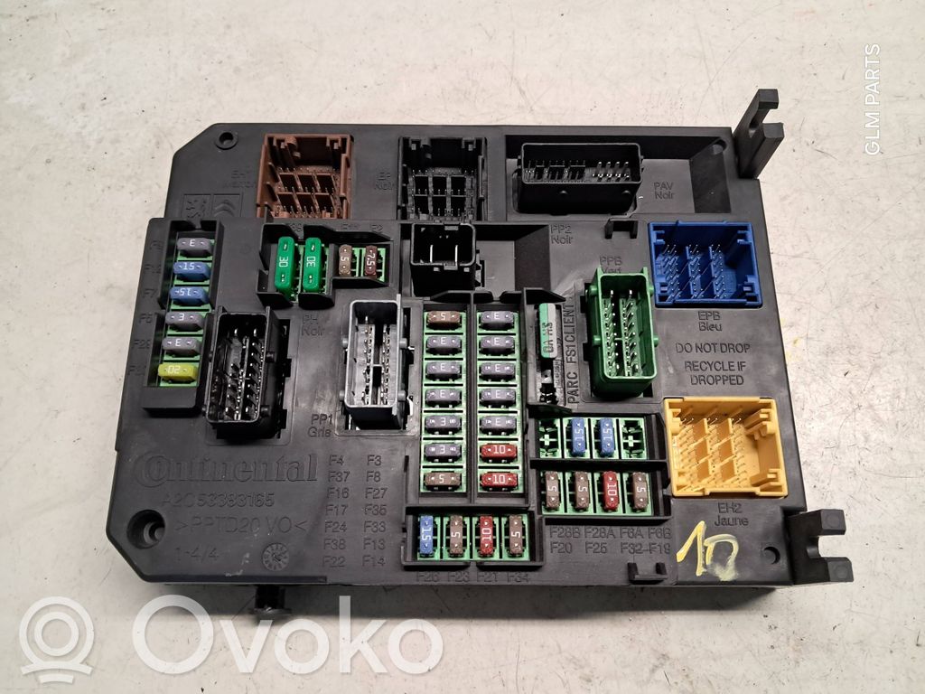 Citroen C4 II Picasso Fuse module 