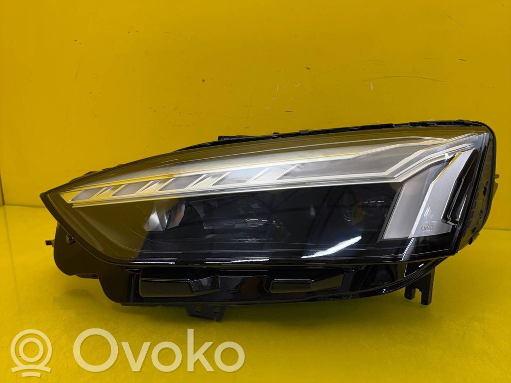 Audi A5 Headlight/headlamp 