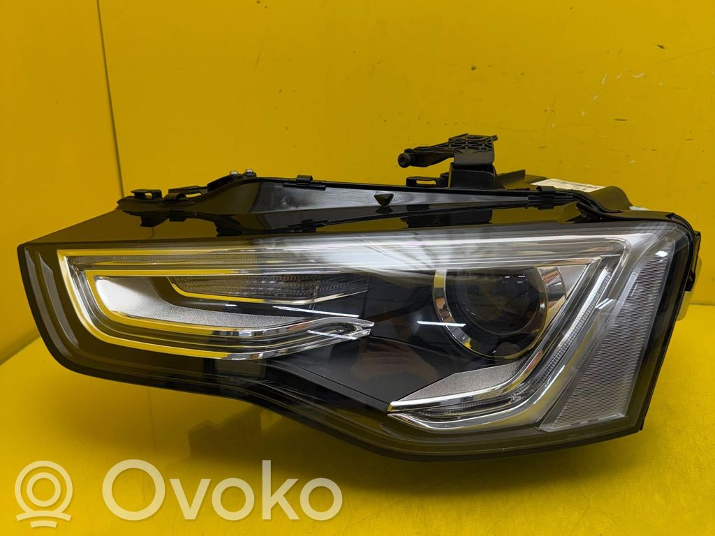 Audi A5 8T 8F Headlight/headlamp 
