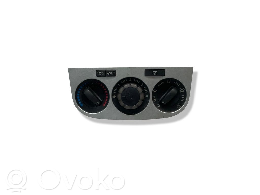 Opel Corsa D Climate control unit 
