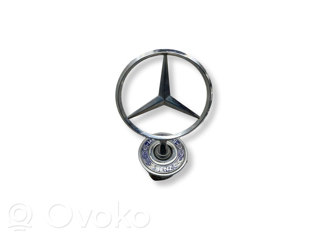Mercedes-Benz C W203 Emblemat / Znaczek 