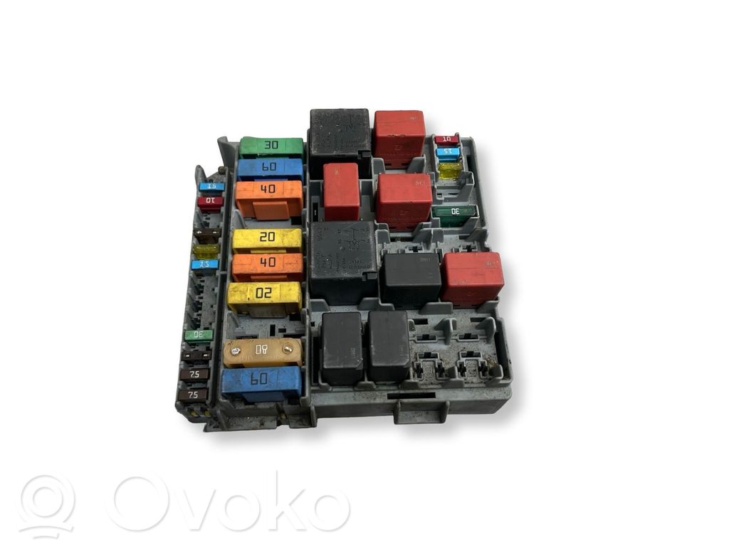 Peugeot Bipper Fuse module 