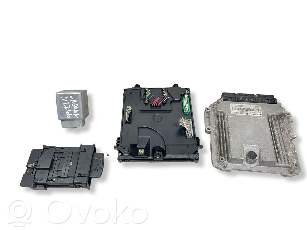 Renault Laguna III Engine ECU kit and lock set 
