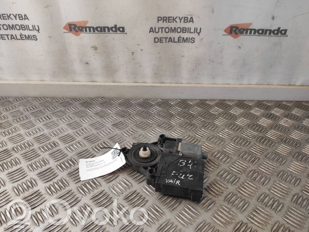 Volkswagen PASSAT B7 Motor del regulador de la ventanilla de la puerta delantera 