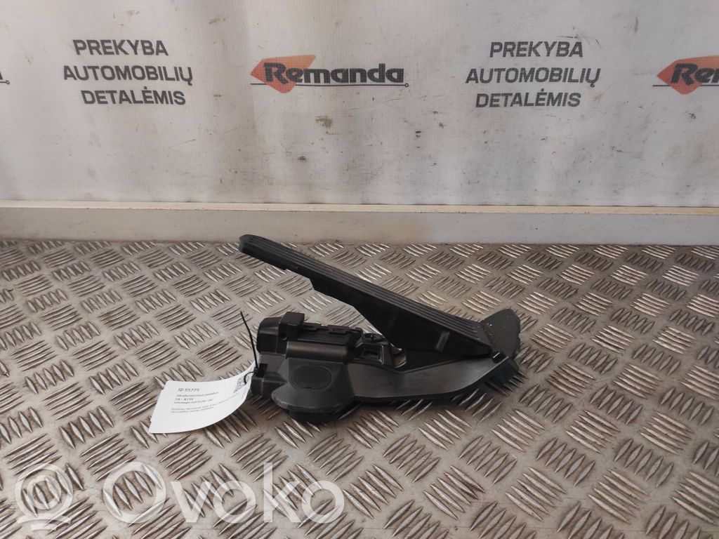Volkswagen Golf IV Accelerator throttle pedal 