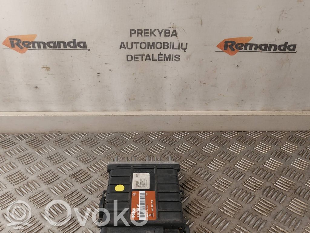 Audi 80 90 B3 Engine control unit/module 