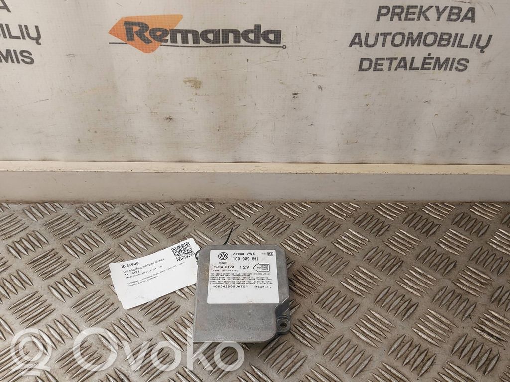 Skoda Octavia Mk2 (1Z) Airbag control unit/module 