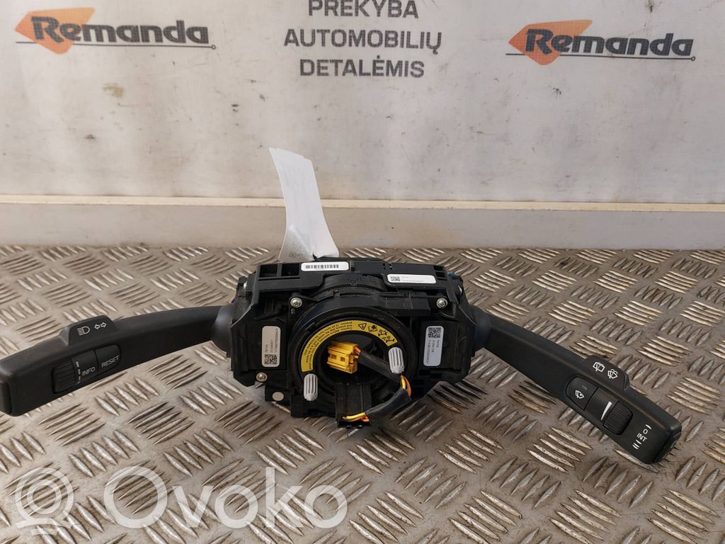Volvo V70 Wiper turn signal indicator stalk/switch 