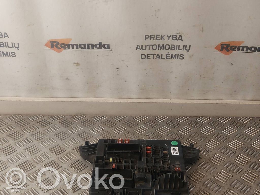 Opel Insignia A Fuse module 