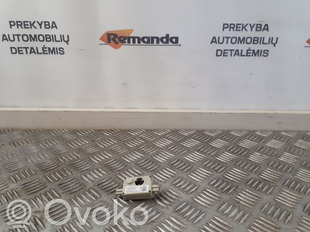 BMW 3 E90 E91 Antenos stiprintuvas 