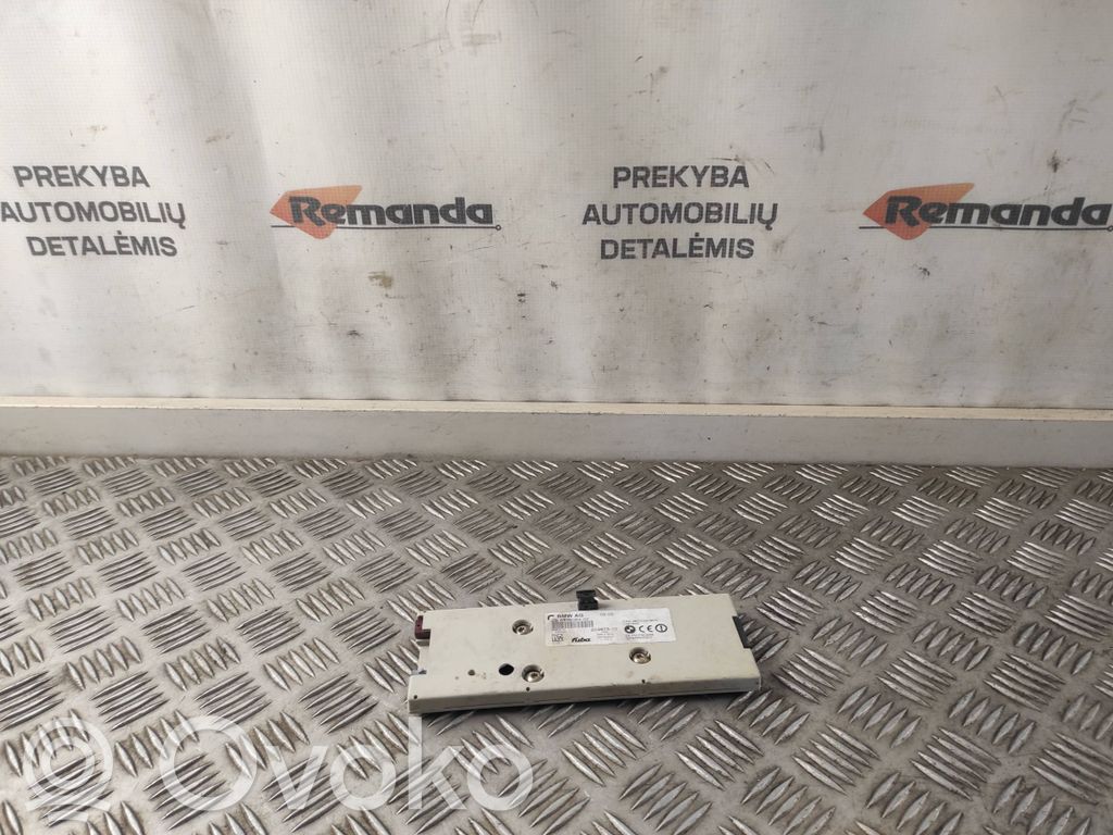 BMW 7 E65 E66 Antenas pastiprinātājs 