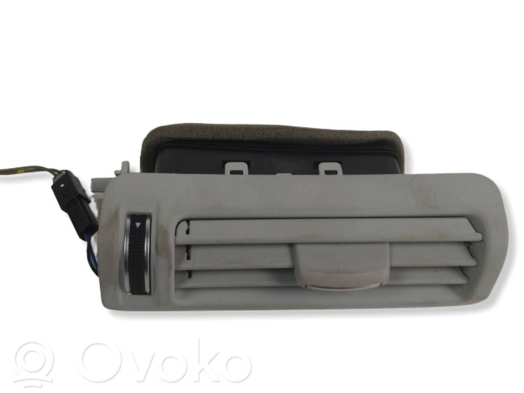 Osłona górna słupka / B   4G0819210D