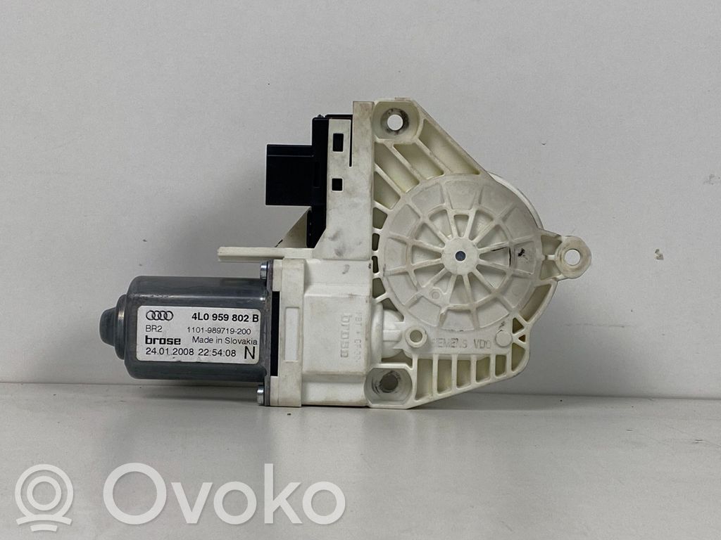 Audi Q7 4L Motor del regulador de la ventanilla de la puerta delantera 