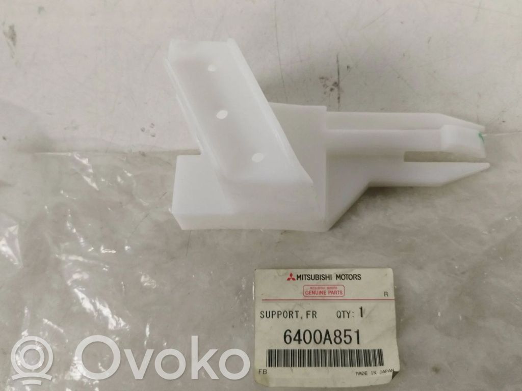 Mitsubishi Colt Front bumper mounting bracket 