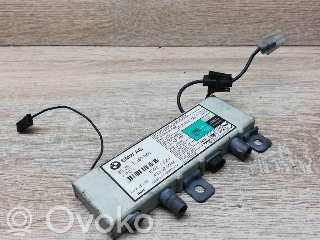 BMW 5 E39 Antenos stiprintuvas 