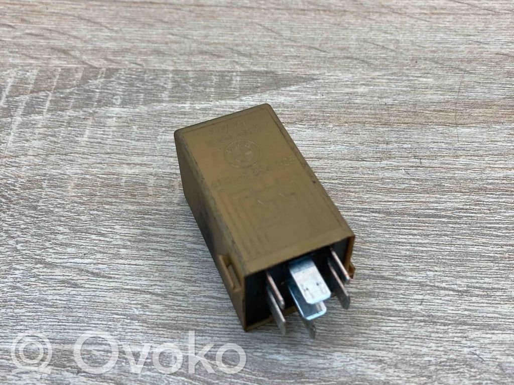 BMW 5 E60 E61 Other relay 