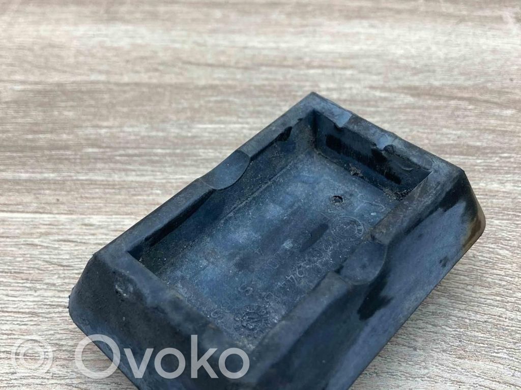 BMW 5 E39 Kėlimo taškas/padas 