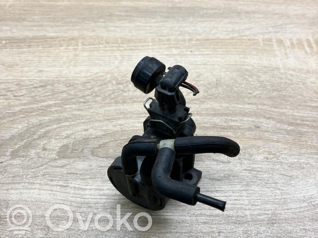 Opel Astra G Zawór podciśnieniowy 