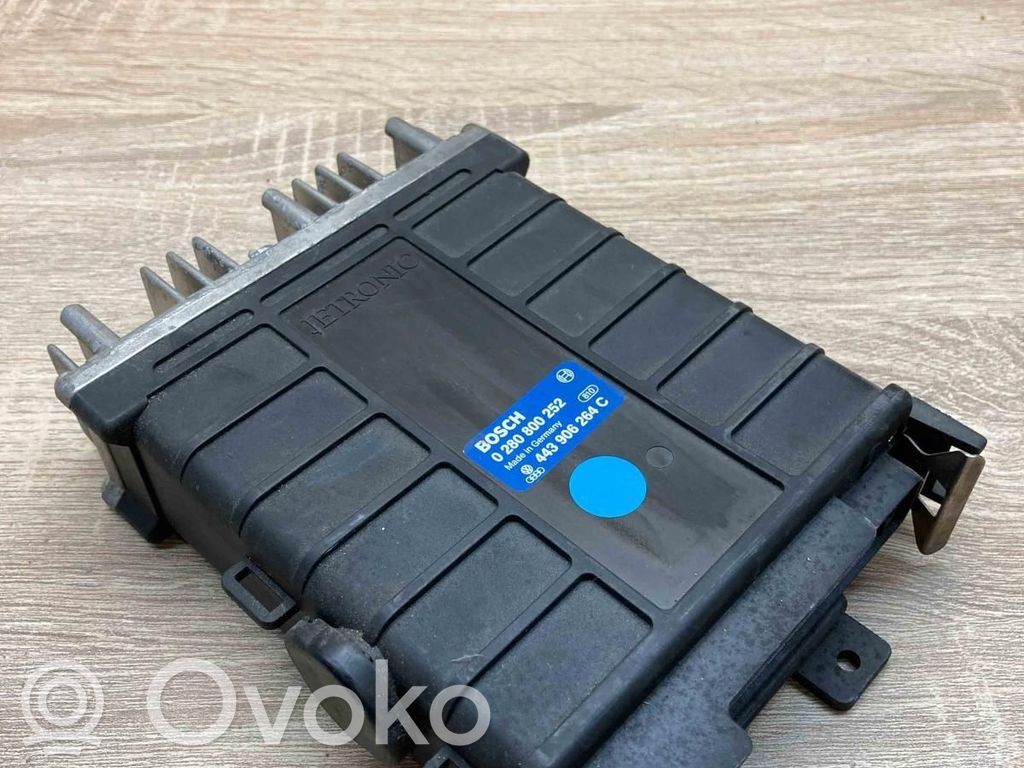 Audi A6 S6 C4 4A Engine control unit/module ECU 