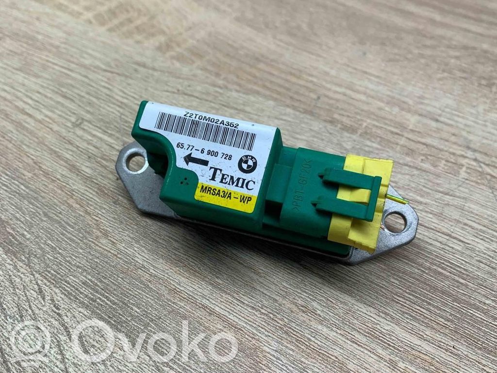 BMW 5 E39 Airbag deployment crash/impact sensor 