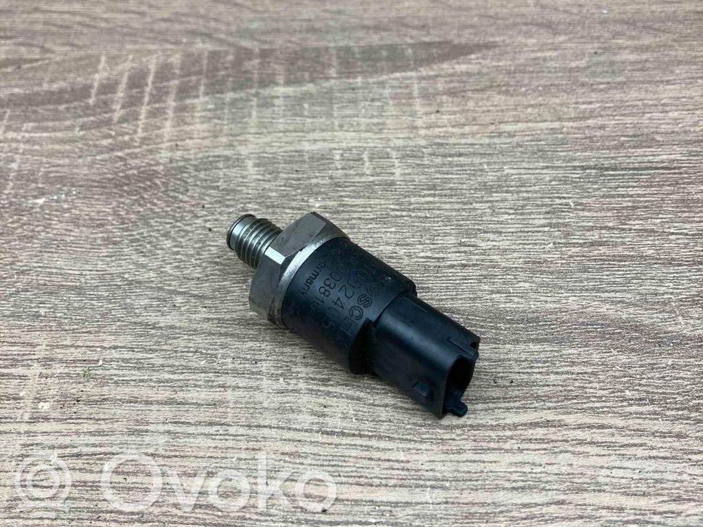 Hyundai Santa Fe Fuel pressure sensor 
