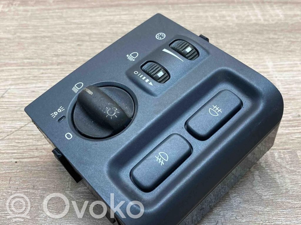 Volvo S40, V40 Light switch 