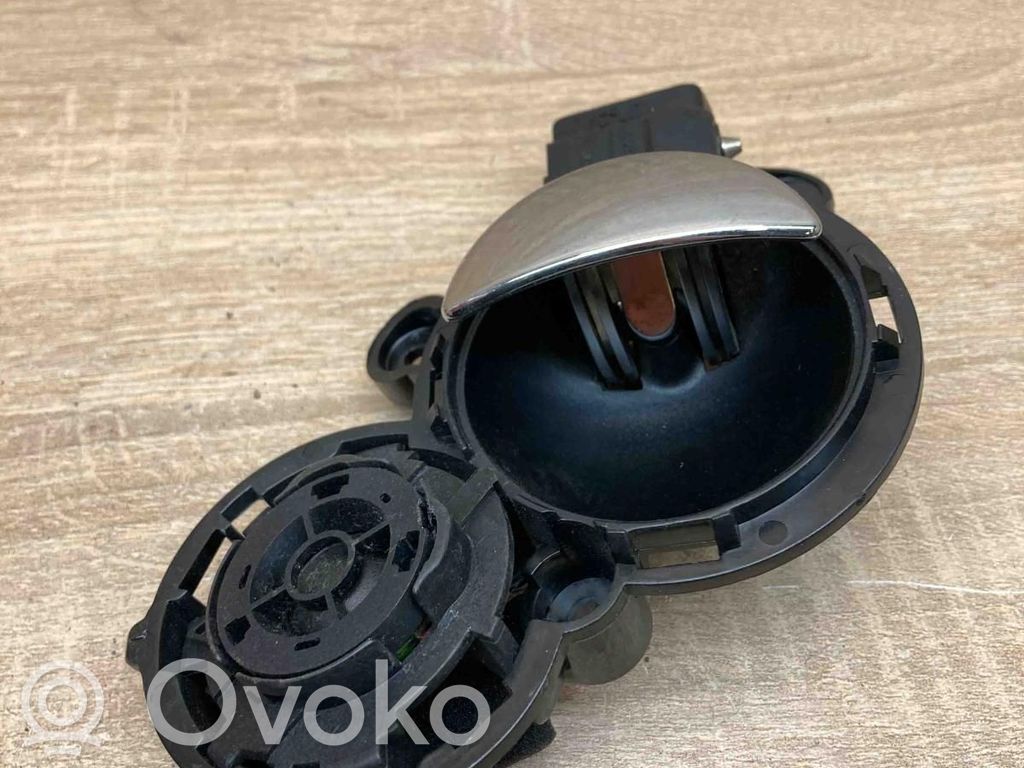 Mini One - Cooper R50 - 53 Front door interior handle trim 