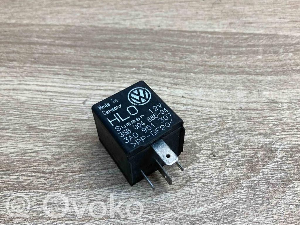 Audi 100 S4 C4 Muu rele 
