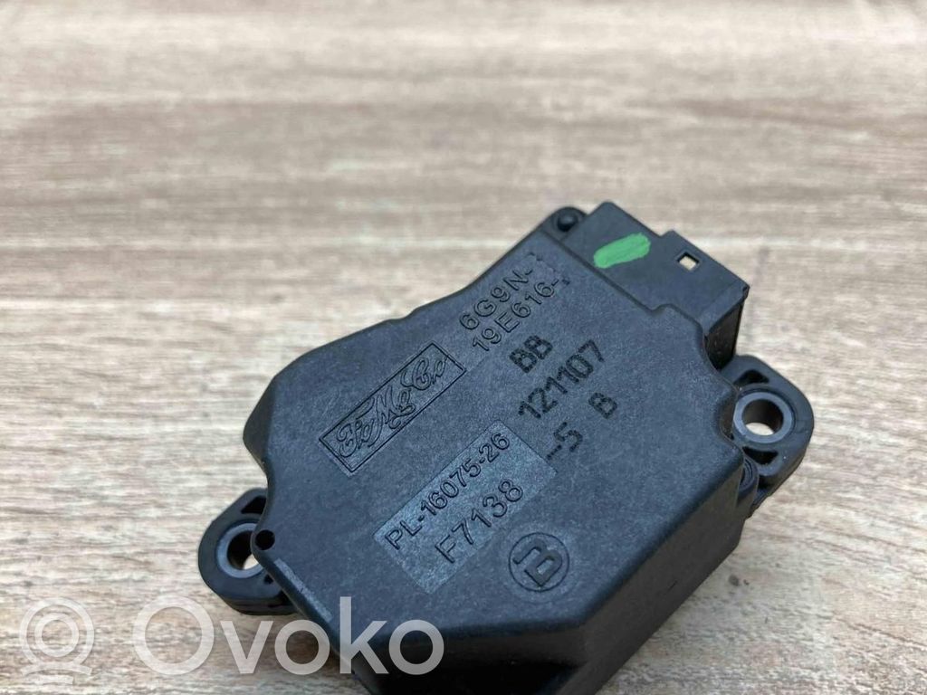 Volvo XC70 Silniczek nagrzewnicy 